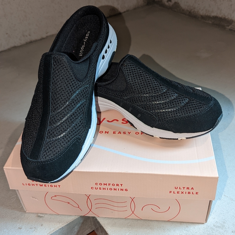 NIB $65 women's Easy Spirit Travel Time - 8 wide